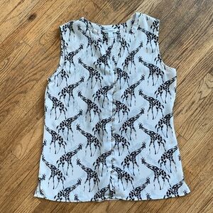 EUC Beautiful Croft & Barrow Giraffe Blouse, Size M